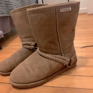 Bear paw Sherpa lined boots